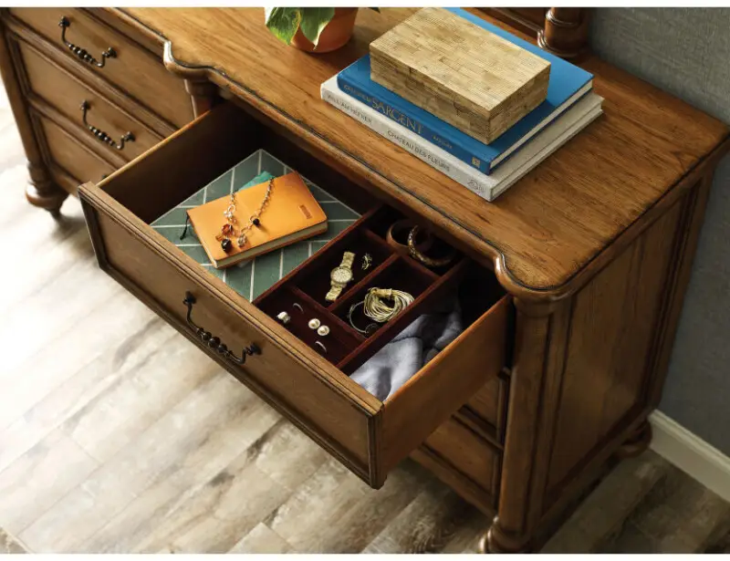 0f3b5e68bb51525fb4b5124ca68b6882 Berkshire Mayview Dresser - Image 1