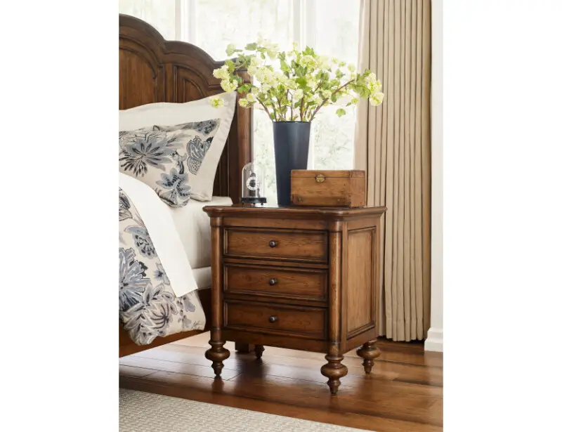 257e5e6ca38e0ae4f395bbfd039b46fc Berkshire Martin Nightstand - Image 1