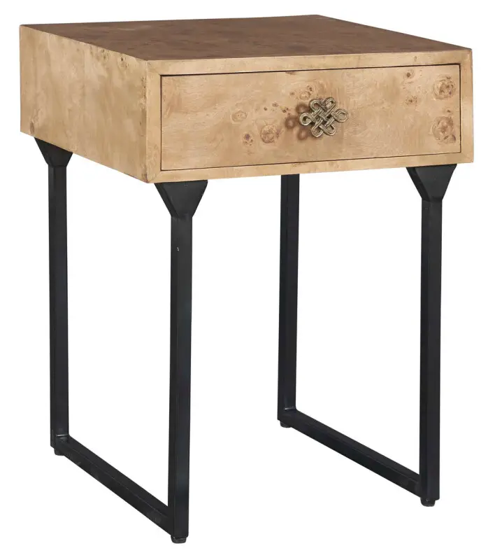 80aa154d8b888845f80136607e6cad3e End Table - Image 1