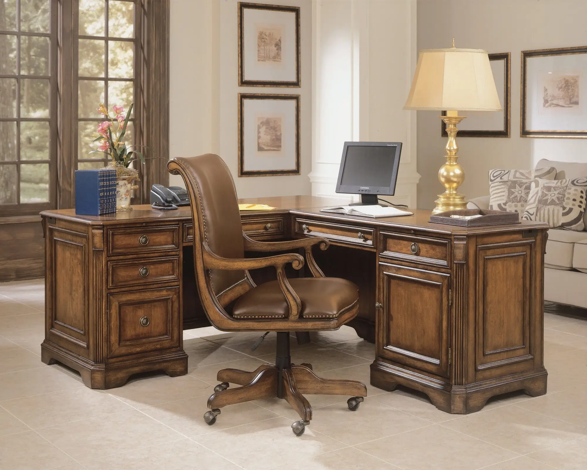22d4e5fee76c0f4b4b75912a52d04695 Brookhaven Executive L Right Return - Image 1